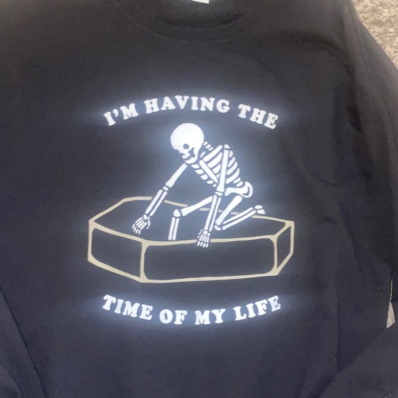 Romwe Graphic Skeleton Crewneck Sweatshirt I’m having the time of my life - Picture 2 of 8